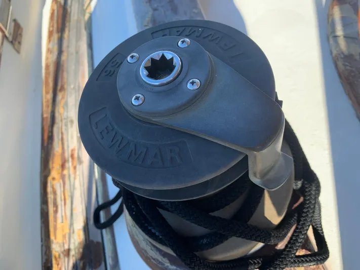 Legacy Yacht Photos Pics 