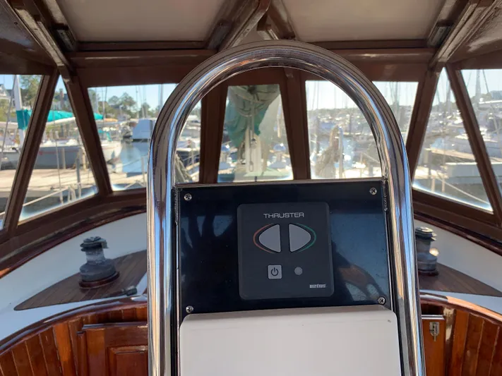 Legacy Yacht Photos Pics 