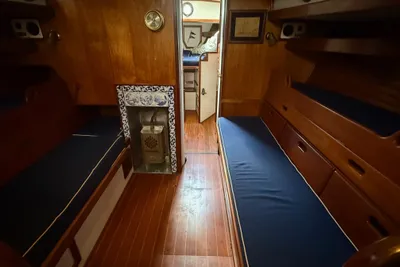 Kaiser 34' Gale Force offshore cutter