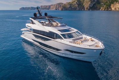 Yacht