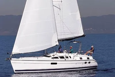 Hunter Passage 420