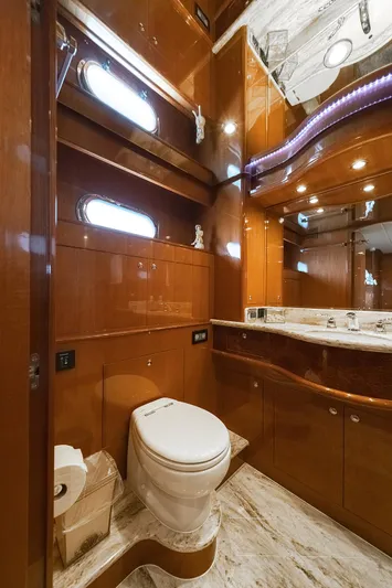 Isobel III Yacht Photos Pics Master Ensuite Head