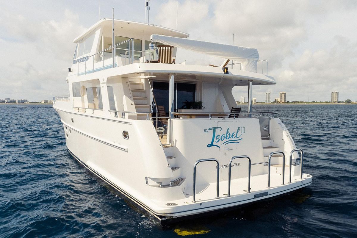 2013 Hampton 68 