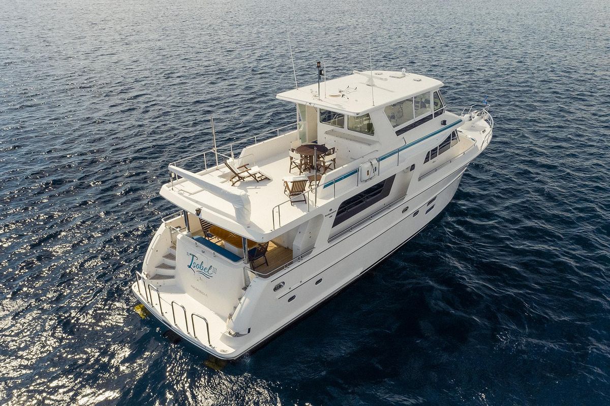 2013 Hampton 68 