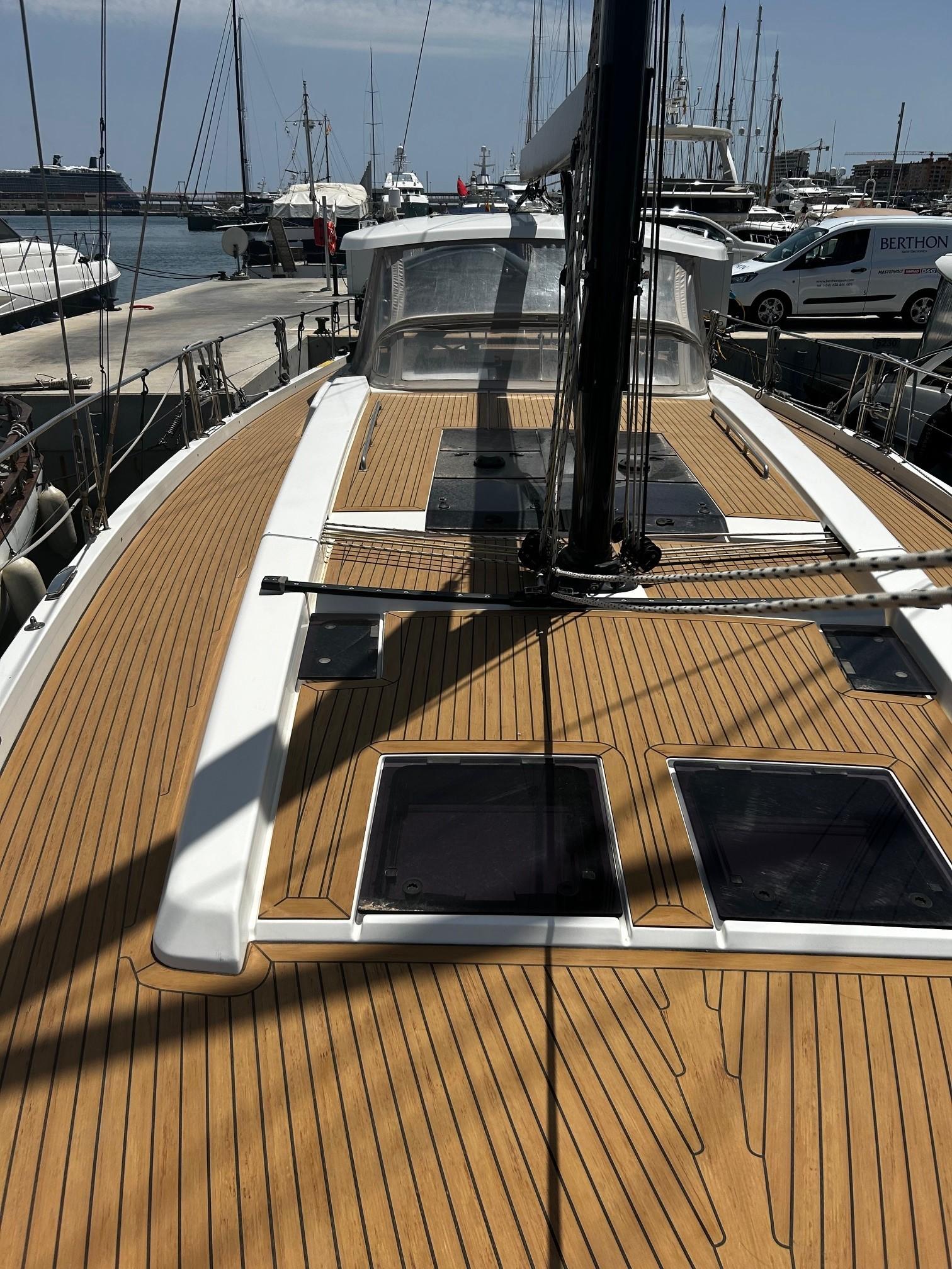 Hanse 588 | 2019 | 17m - Alicante | Boatshop24