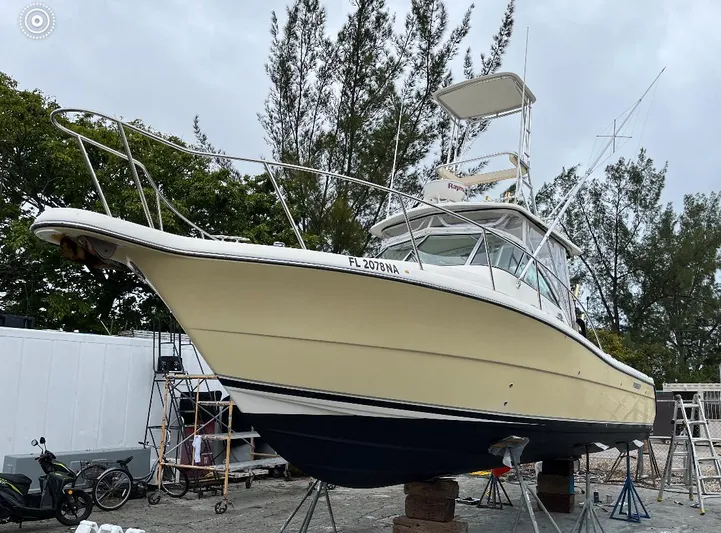 Engines Under Warranty! Yacht Photos Pics 