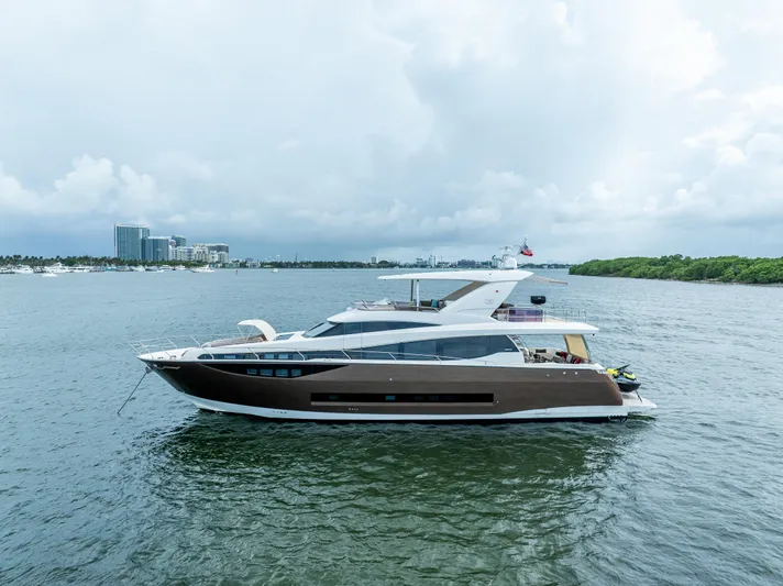 Oceana Yacht Photos Pics 