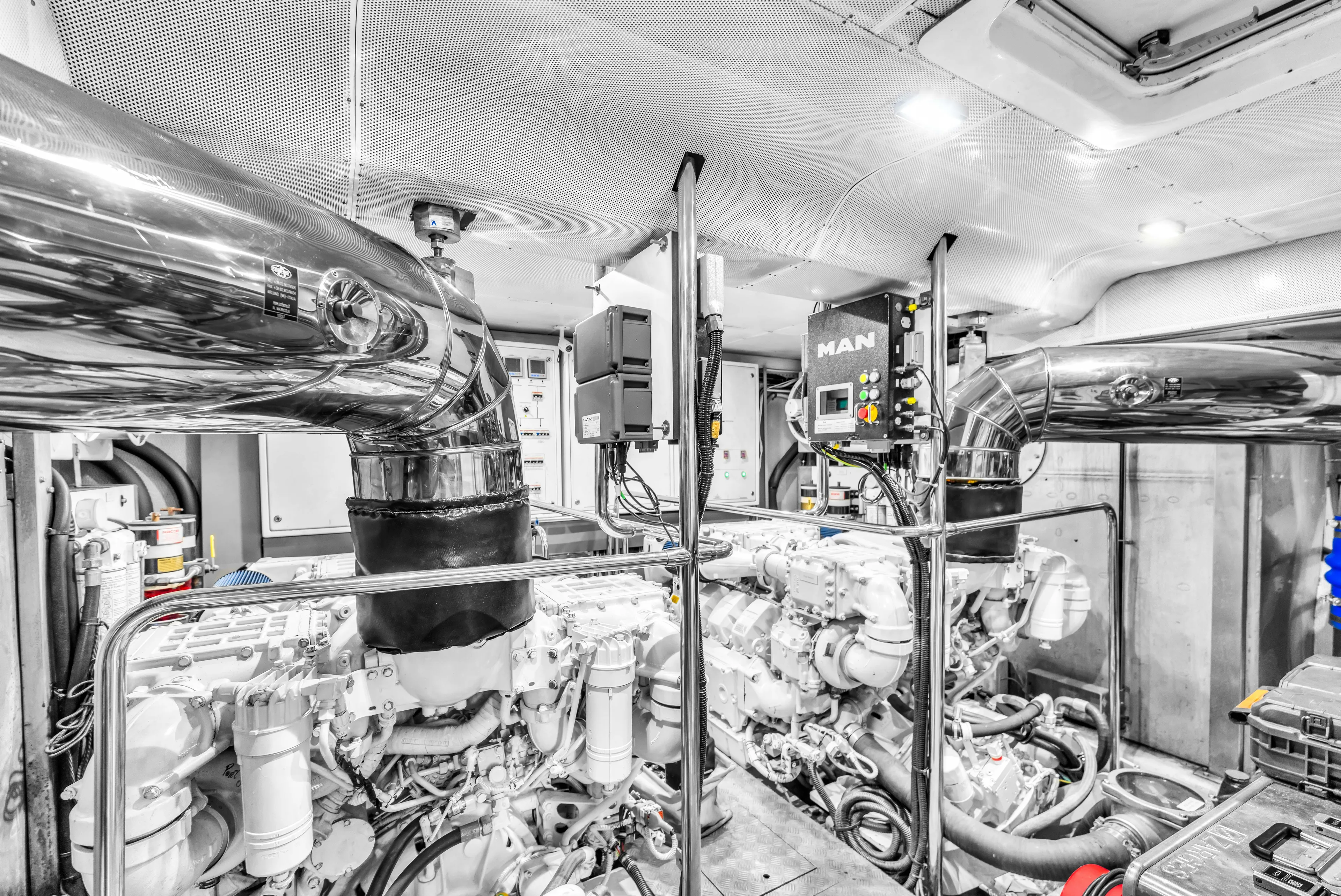 Oceana Yacht Photos Pics 