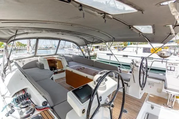 Second Wind Yacht Photos Pics 2017 Jeanneau Yachts 54 - Cockpit