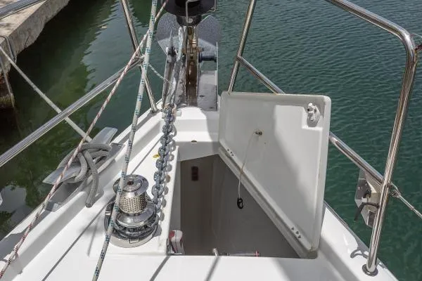 Second Wind Yacht Photos Pics 2017 Jeanneau Yachts 54 - Anchor well