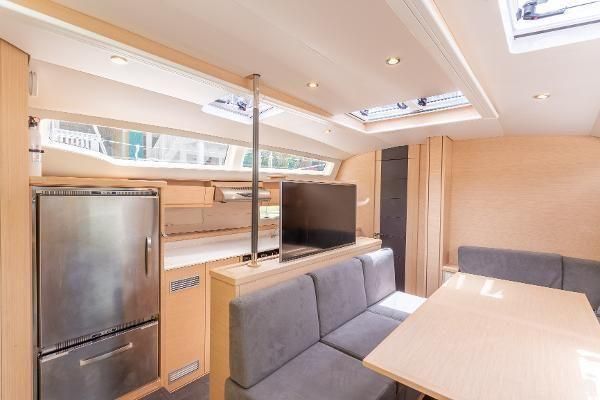 2017 Jeanneau 54 