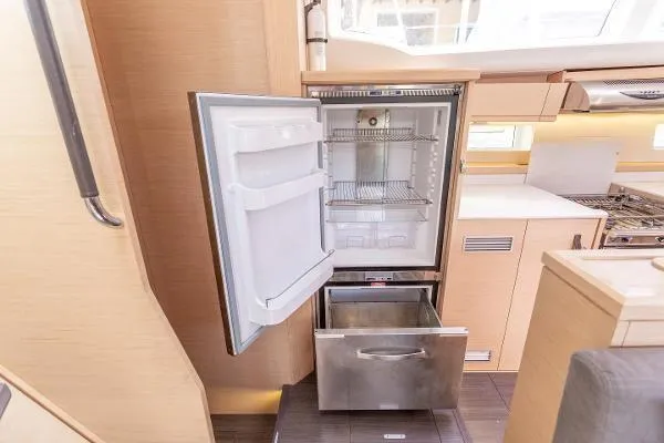 Second Wind Yacht Photos Pics 2017 Jeanneau Yachts 54 - Fridge