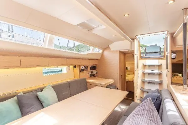 Second Wind Yacht Photos Pics 2017 Jeanneau Yachts 54 - Dinette