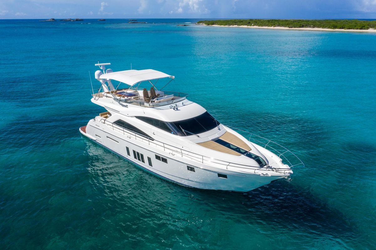 2014 Fairline 65 