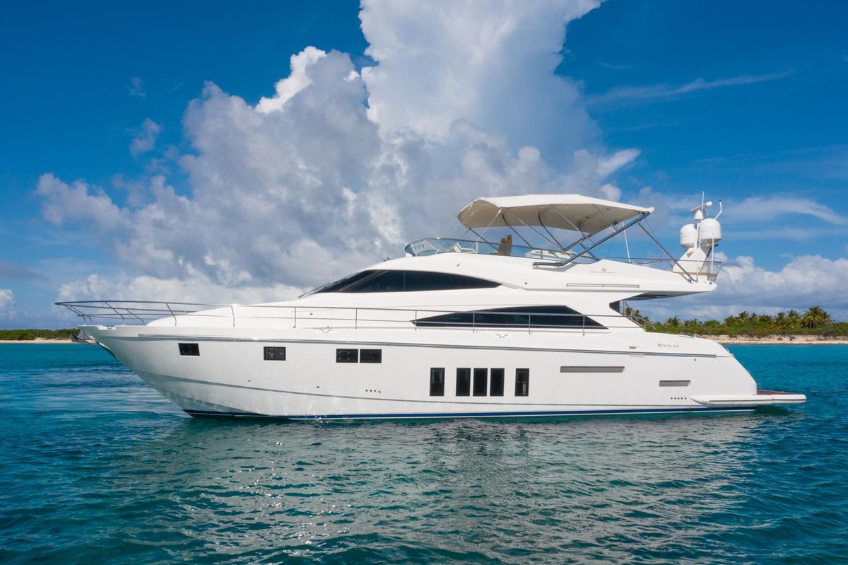 2014 Fairline 65 