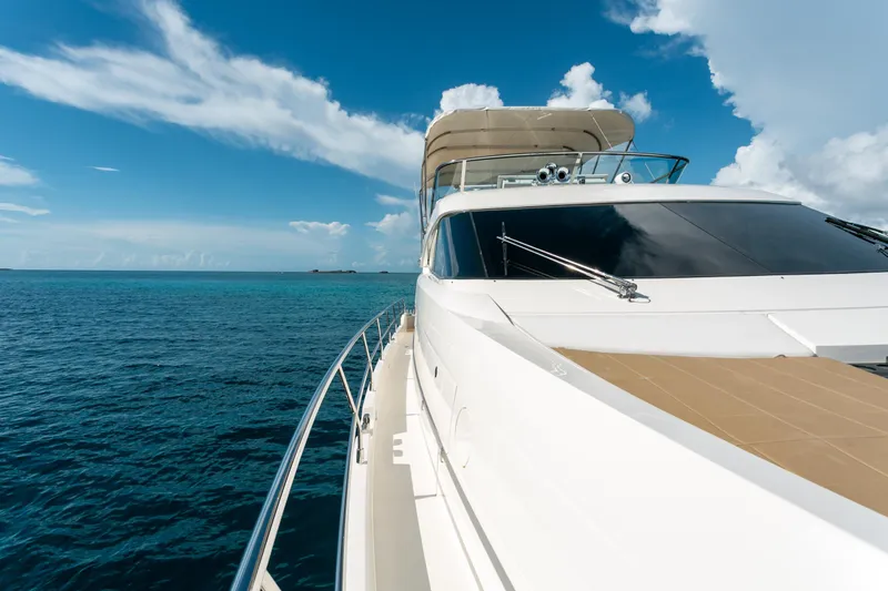 Sea Change Yacht Photos Pics 