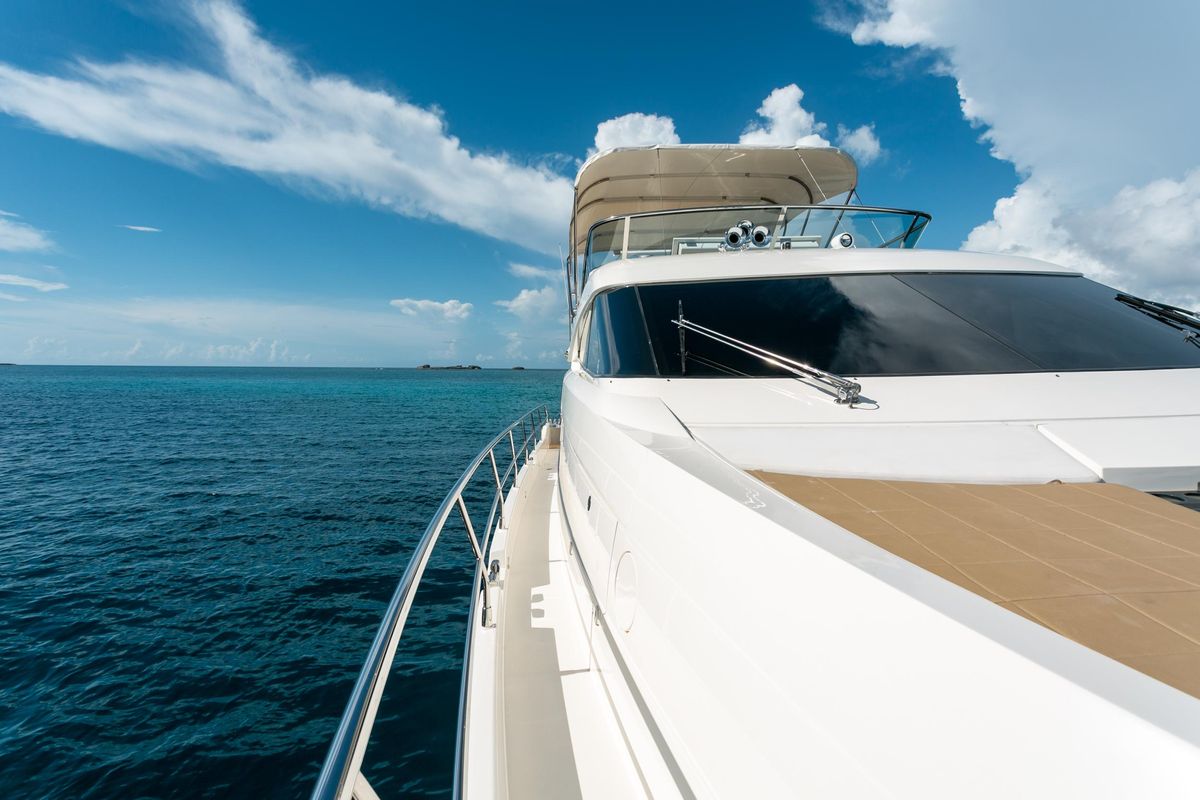2014 Fairline 65 