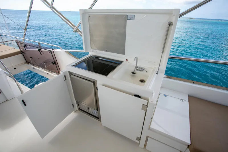 Sea Change Yacht Photos Pics 