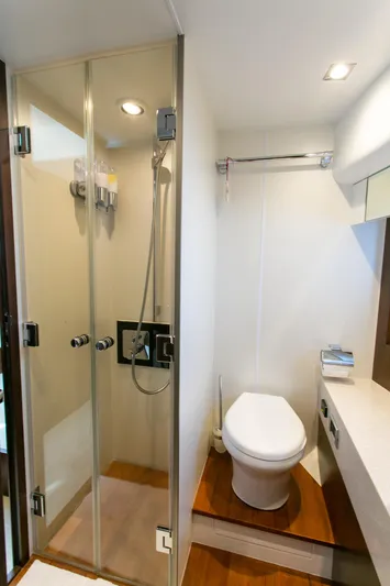 Sea Change Yacht Photos Pics 