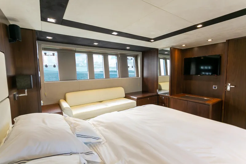 Sea Change Yacht Photos Pics 