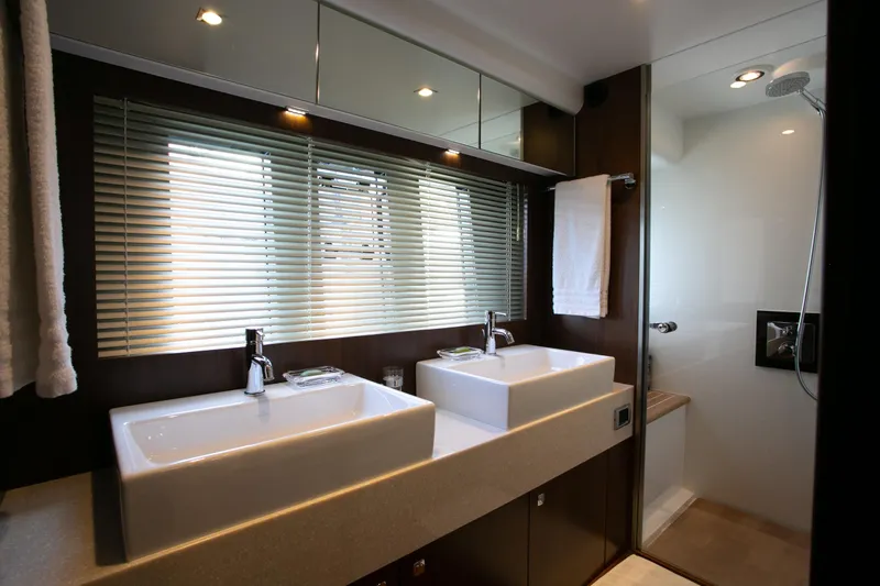 Sea Change Yacht Photos Pics 