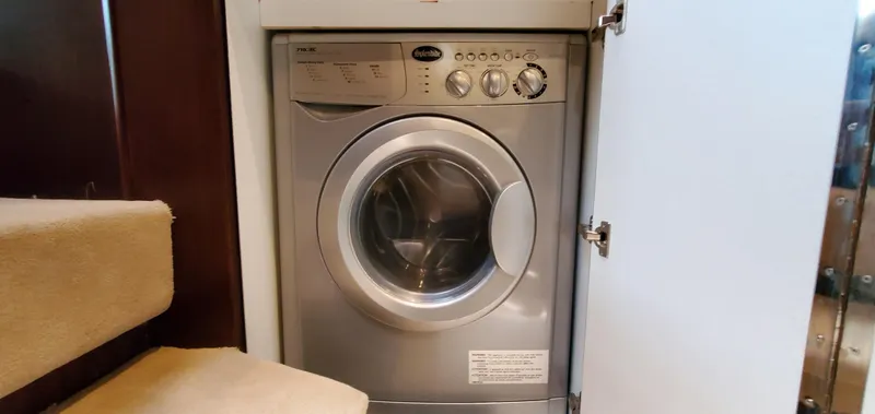 Sea Change Yacht Photos Pics 