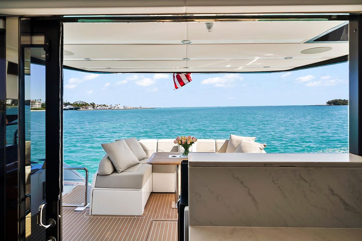 2021 Fairline 68 