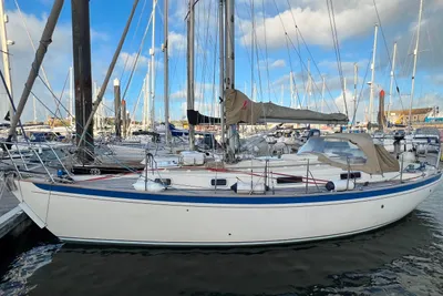 1988 Victoria 34