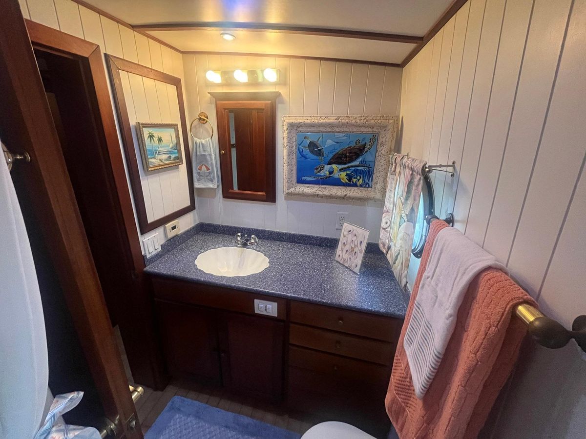 2001 Great Harbour 47 