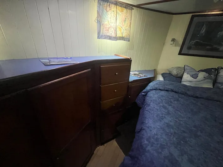 Bazan Yacht Photos Pics 