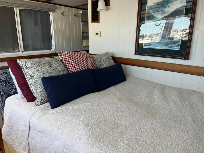 Bazan Yacht Photos Pics 