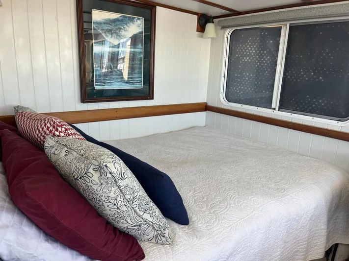 Bazan Yacht Photos Pics 