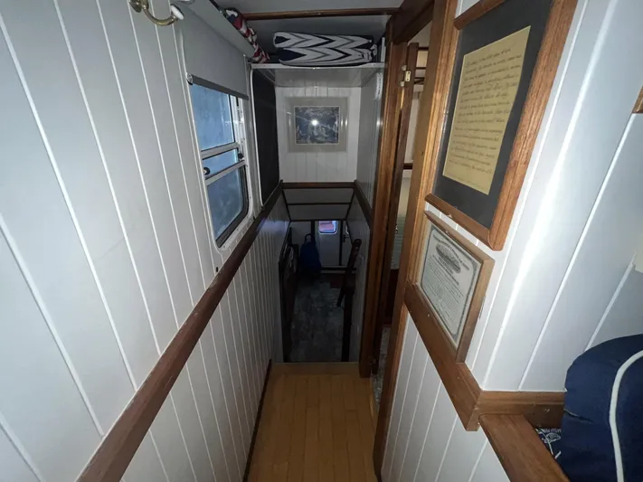 Bazan Yacht Photos Pics 