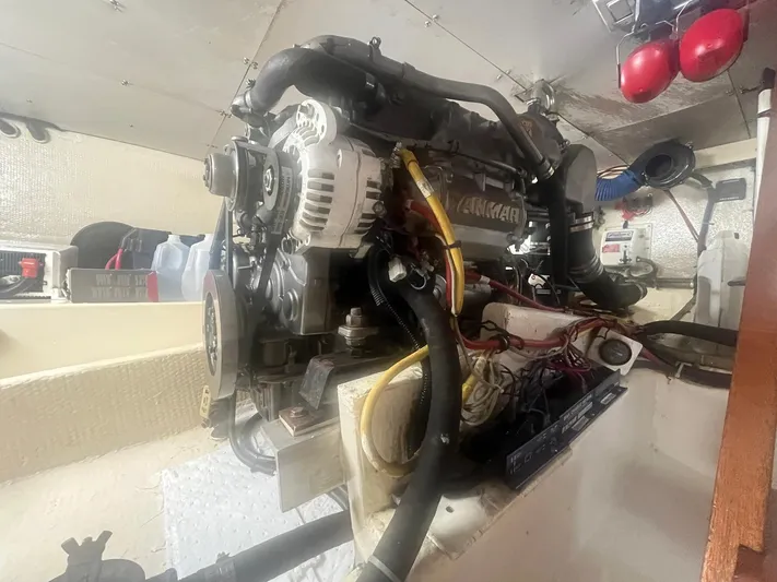 Bazan Yacht Photos Pics 