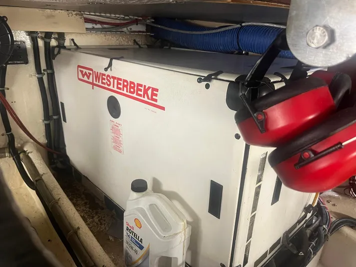 Bazan Yacht Photos Pics 