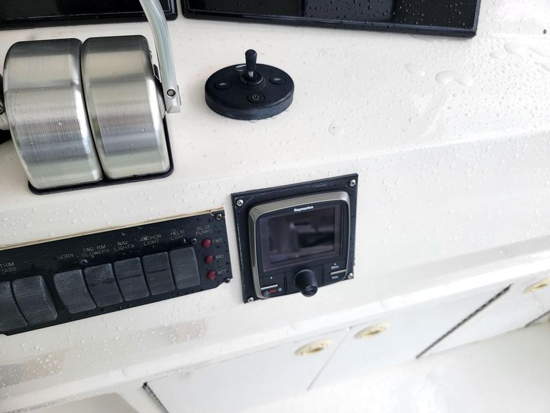 2002 Cavileer 48 Flybridge Sportfish