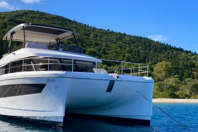 Fountaine Pajot MY 44