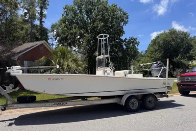 Intruder 23 SKIFF