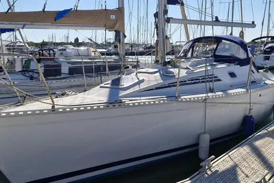 1985 Beneteau First 29