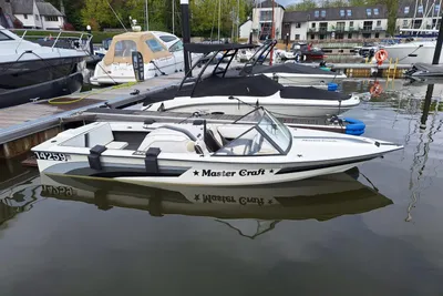 1990 MasterCraft ProStar