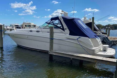 Sea Ray 380 Sundancer