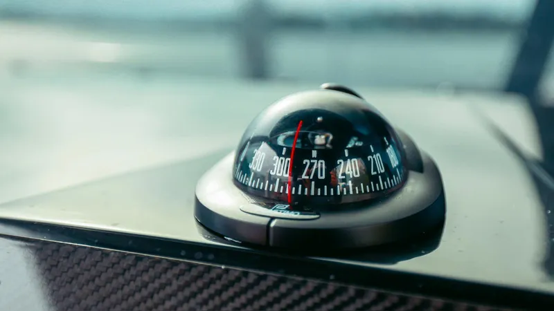 2023 Skipper-bsk 42 Quad 450r Yacht Photos Pics Close-up of a Skipper-BSK 42 boat compass, 2023 model, showing directional degrees.