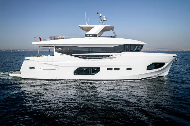 Numarine 22xp Hull #7 Yacht Photos Pics 