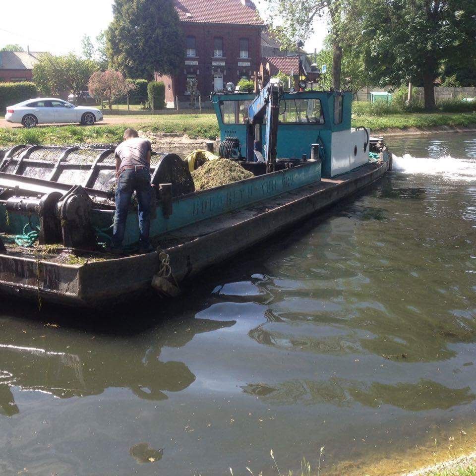 1952 Custom Werkboot onderhoud waterlopen