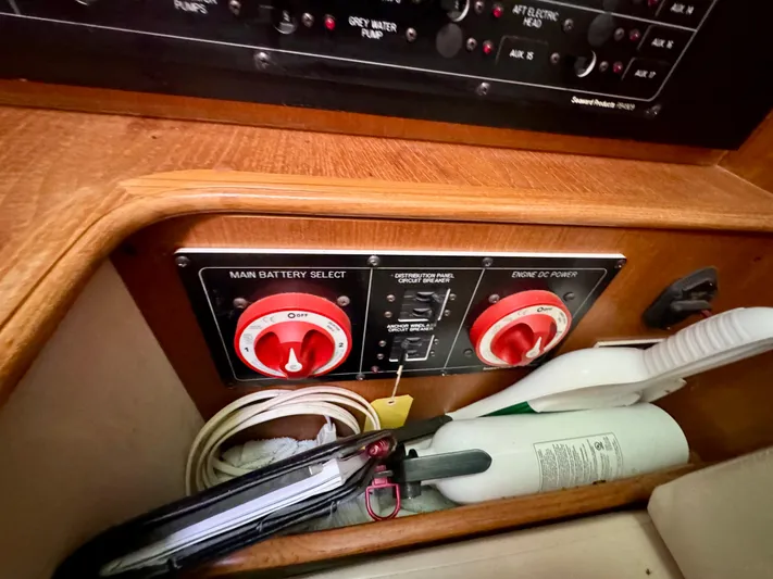 Ayewash Yacht Photos Pics Master Battery Switches