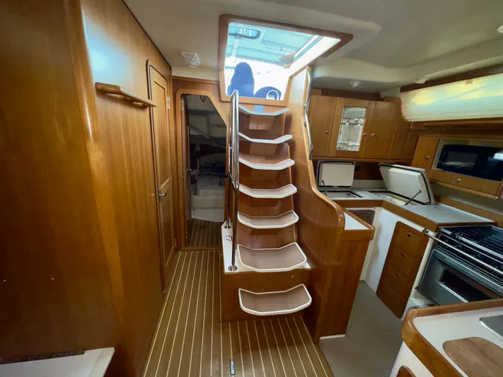 Ayewash Yacht Photos Pics Companionway Steps