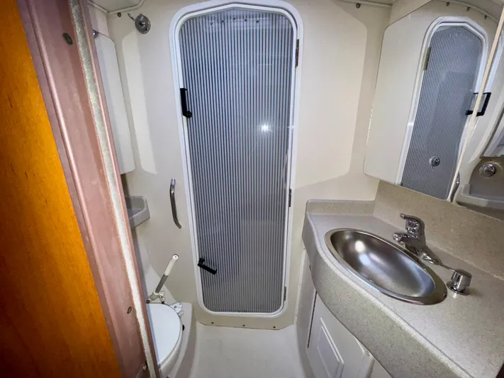 Ayewash Yacht Photos Pics Forward Shower Stall Door