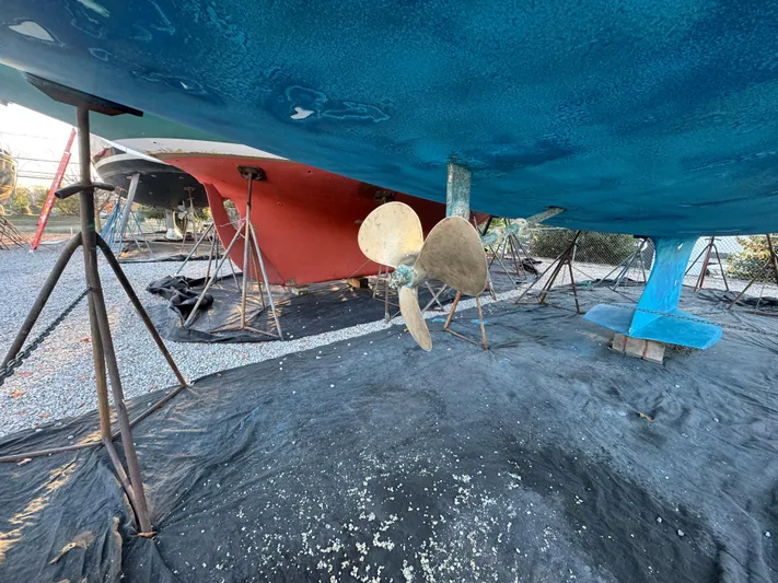 Ayewash Yacht Photos Pics 3 Blade Prop