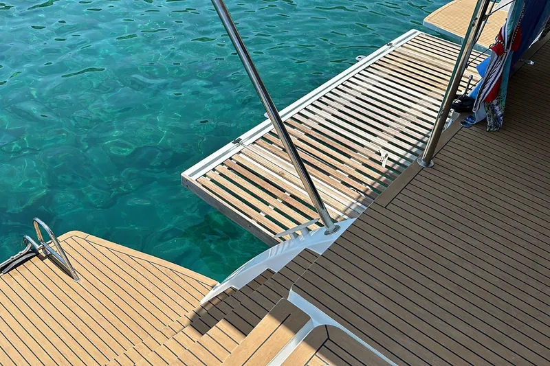 Chicago Yacht Photos Pics Deck of 2020 Lagoon 52 F yacht with clear turquoise water.