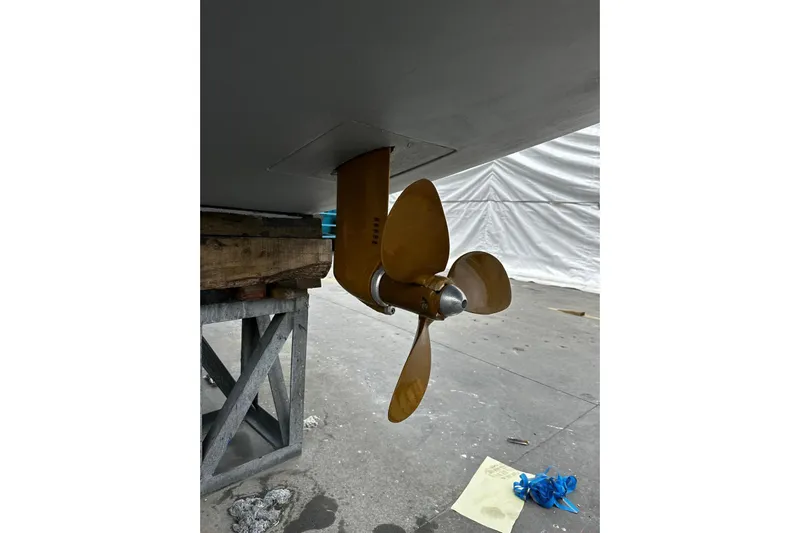 Chicago Yacht Photos Pics Propeller of 2020 Lagoon 52 F catamaran in a maintenance area.